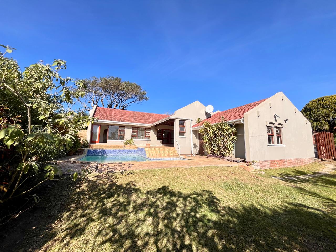 To Let 3 Bedroom Property for Rent in Stirling Eastern Cape